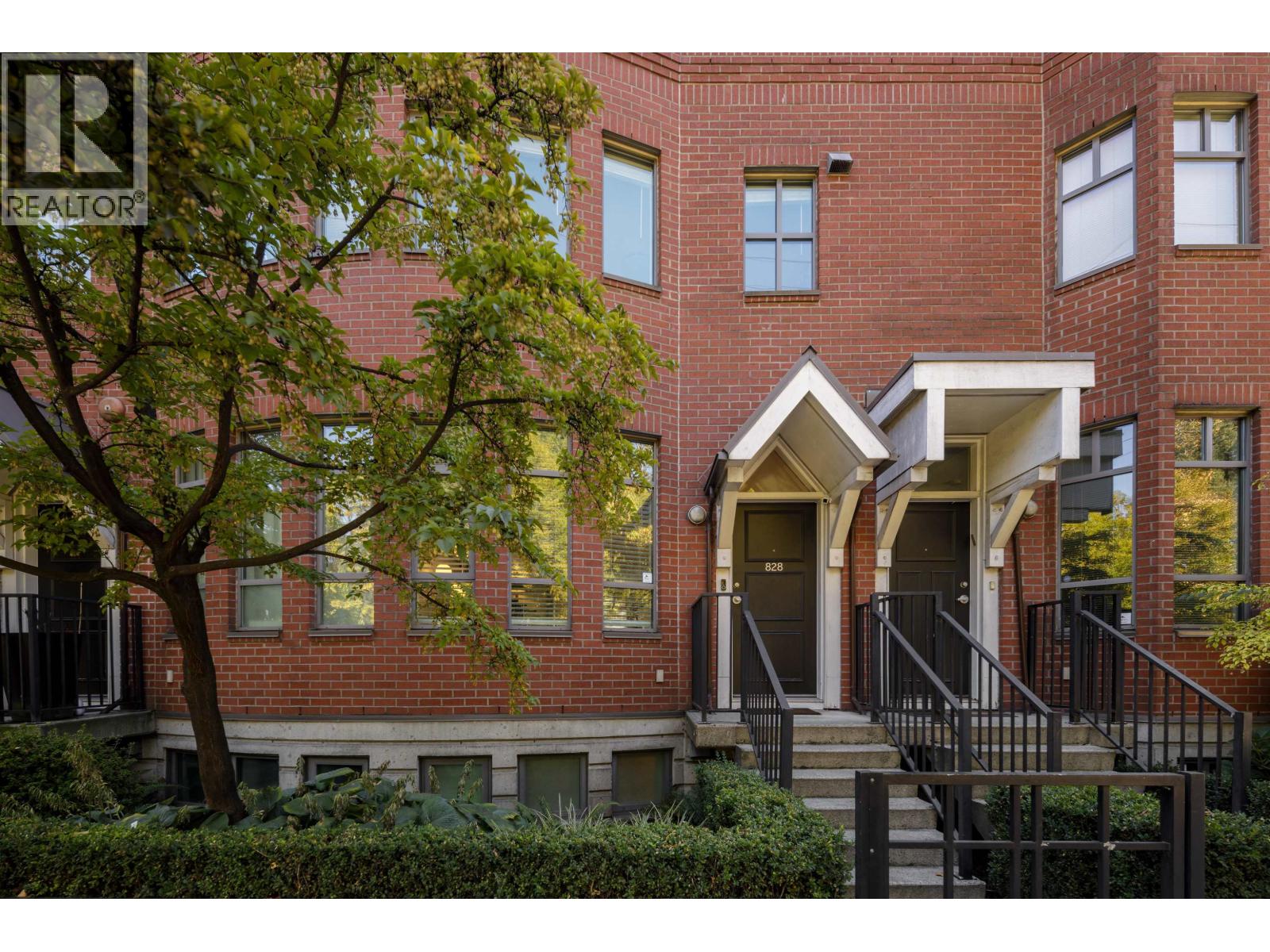 828 W 6th Ave, Vancouver, BC V5Z 1A6