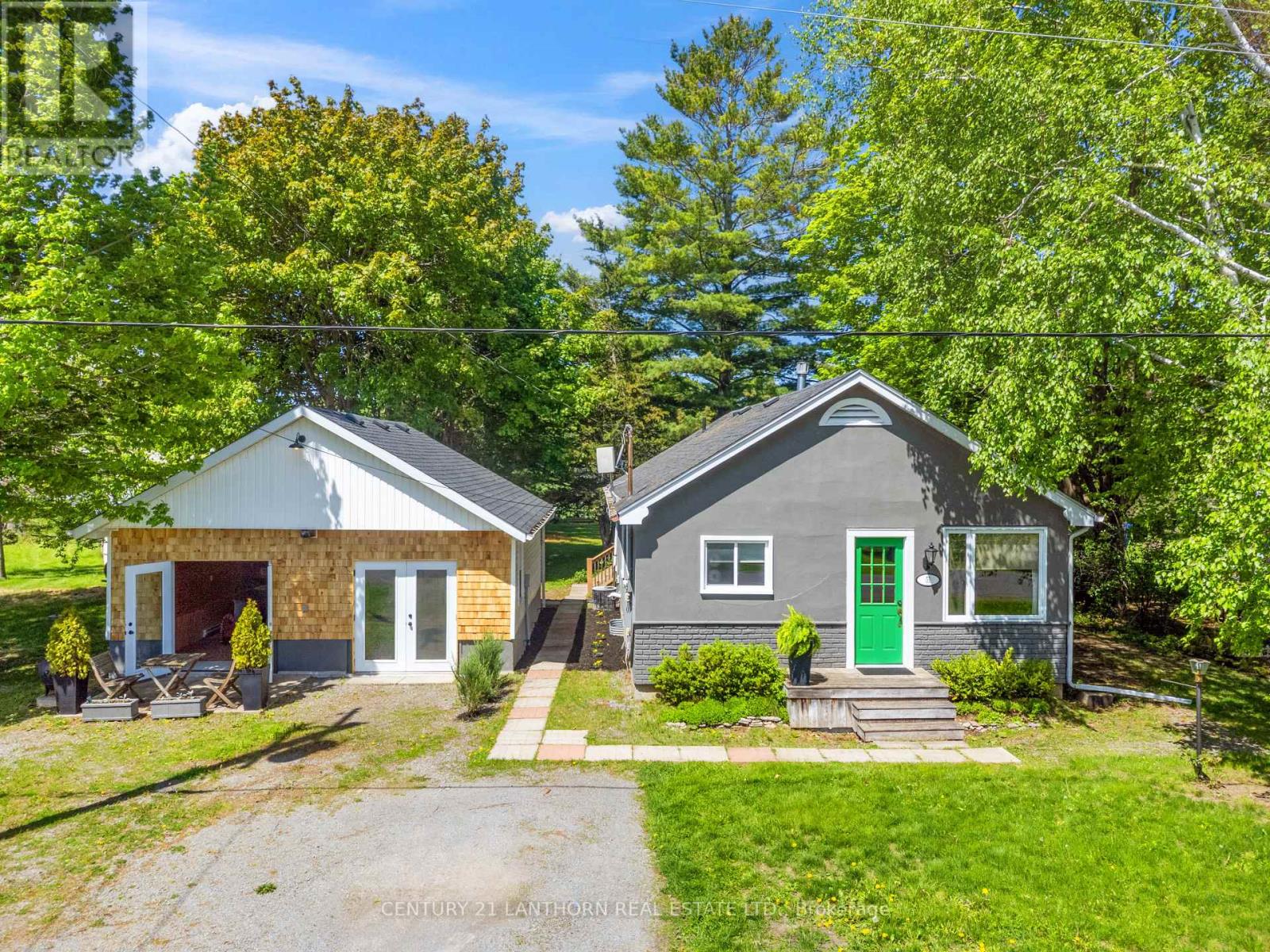 51 Consecon Main St, Prince Edward County Hillier Ward, ON K0K 1T0
