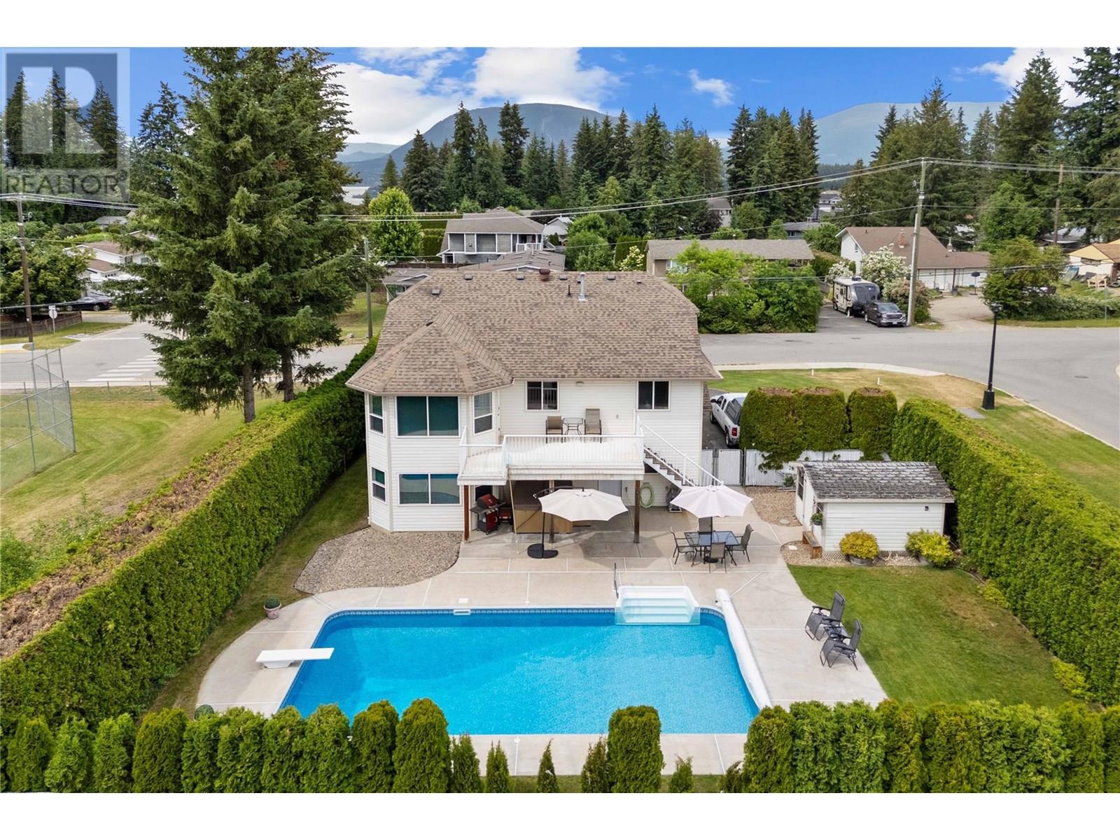 10 Avenue Se Unit 2280, Salmon Arm, BC V1E 2J4
