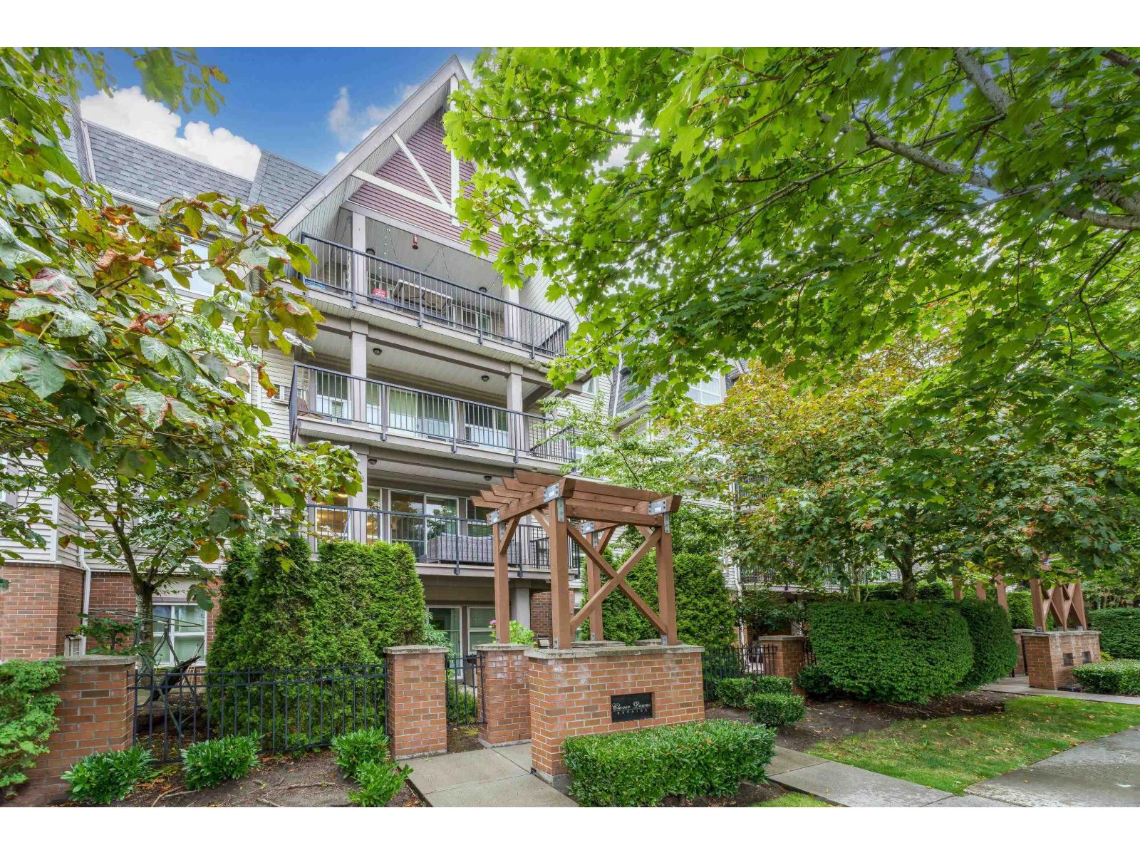 17769 57 Avenue Unit 217, Surrey, BC V3S 1H1
