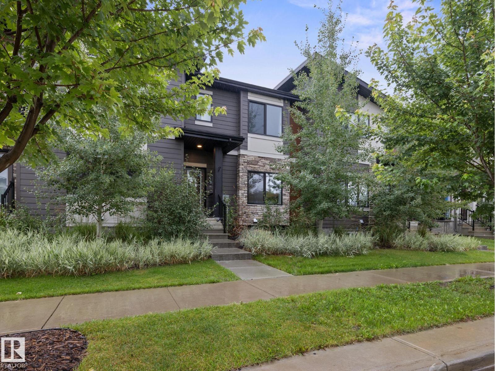 13 Amesbury Wd, Sherwood Park, AB T8B 0B4