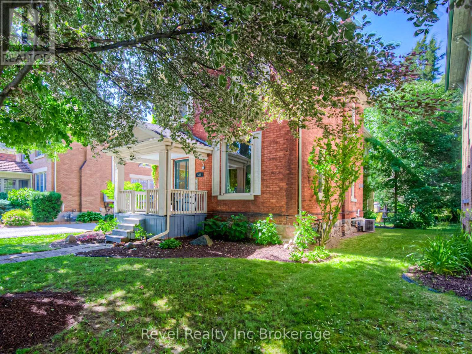 509 Canterbury St, Woodstock, ON N4S 4K6