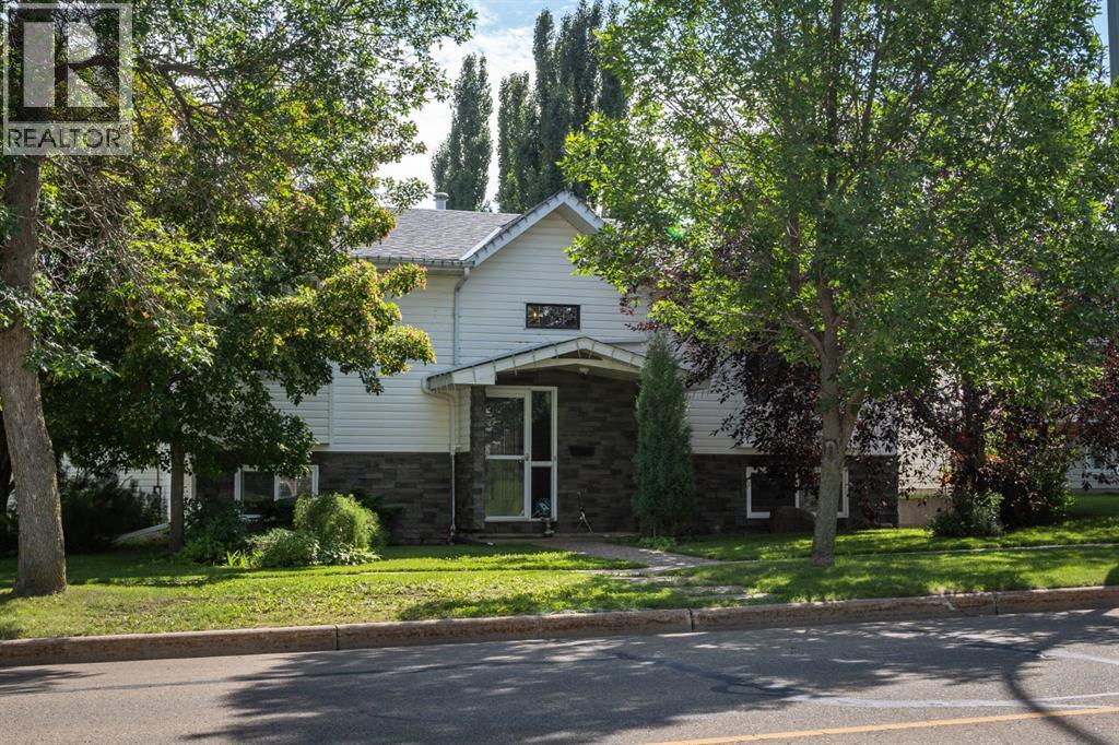 54 Avenue Unit 5905, Camrose, AB T4V 4L2