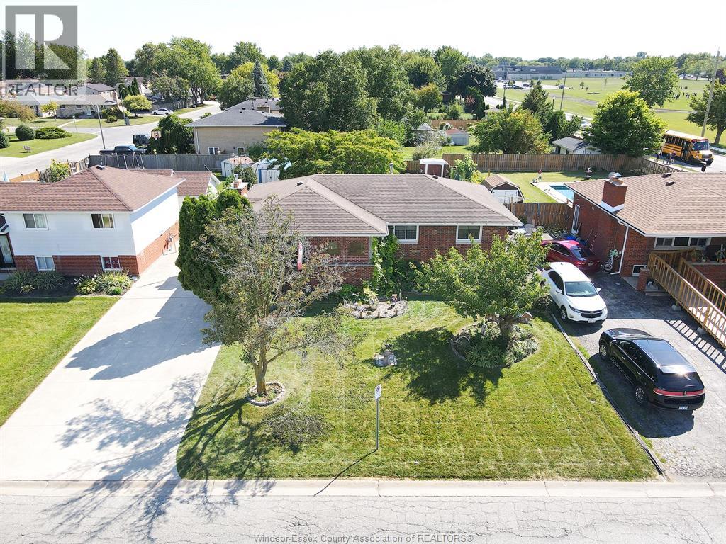 407 Richmond St, Amherstburg, ON N9V 3E8
