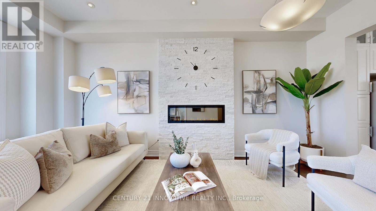 577 Marc Santi Blvd, Vaughan, ON L6A 4Z8