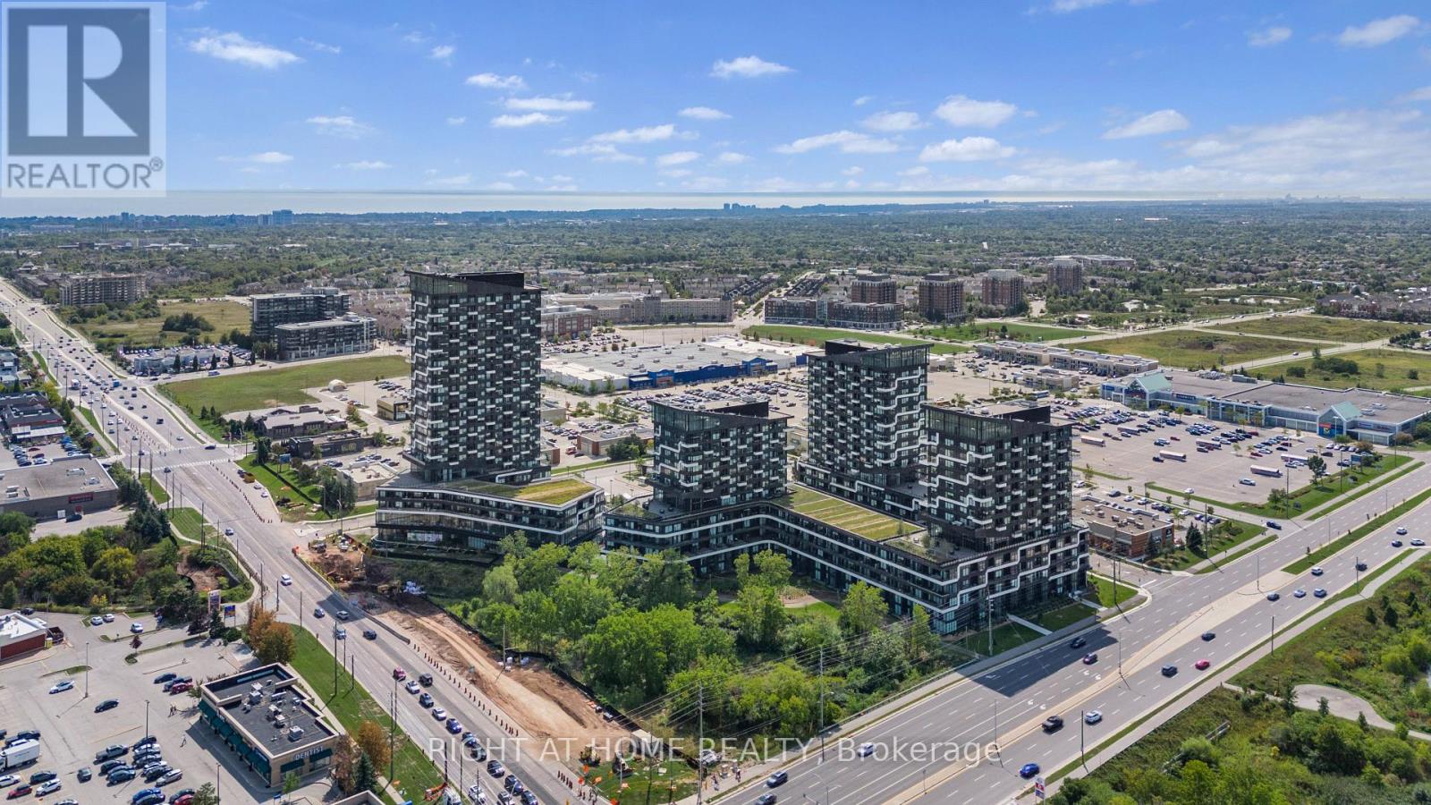 906 297 Oak Walk Dr, Oakville, ON L6H 6Z3