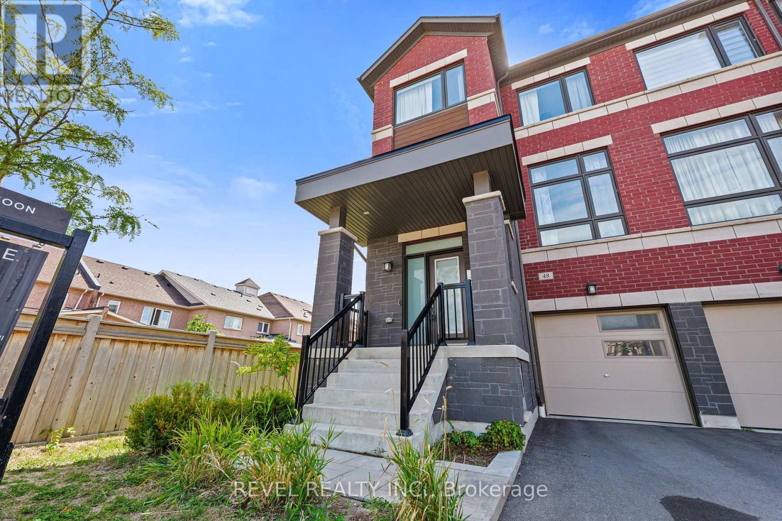 48 Douet Ln, Ajax, ON L1Z 0V4