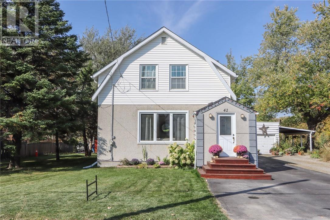 42 Evans Rd, Copper Cliff, ON P0M 1N0
