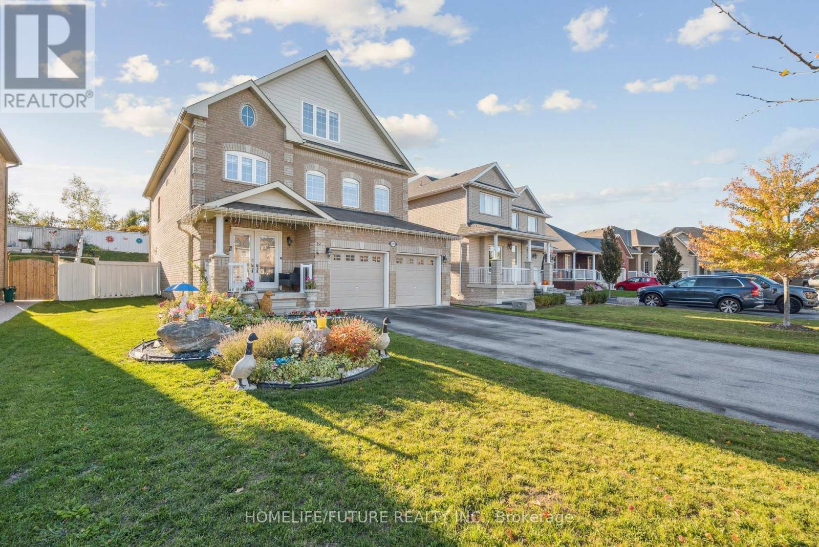 2048 Mcneil St, Innisfil, ON L9S 4B7