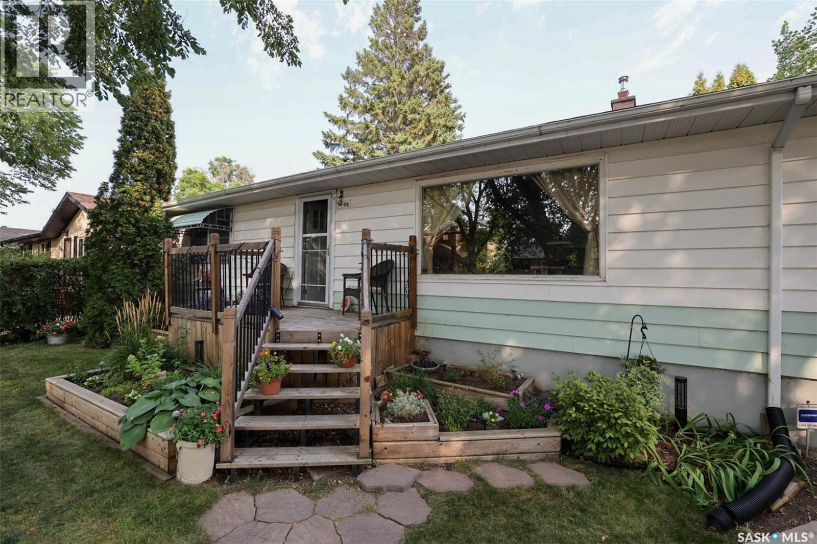 2809 Fleury St, Regina, SK S4N 2M6