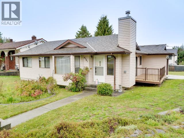 4781 Redonda Ave, Powell River, BC V8A 5L7
