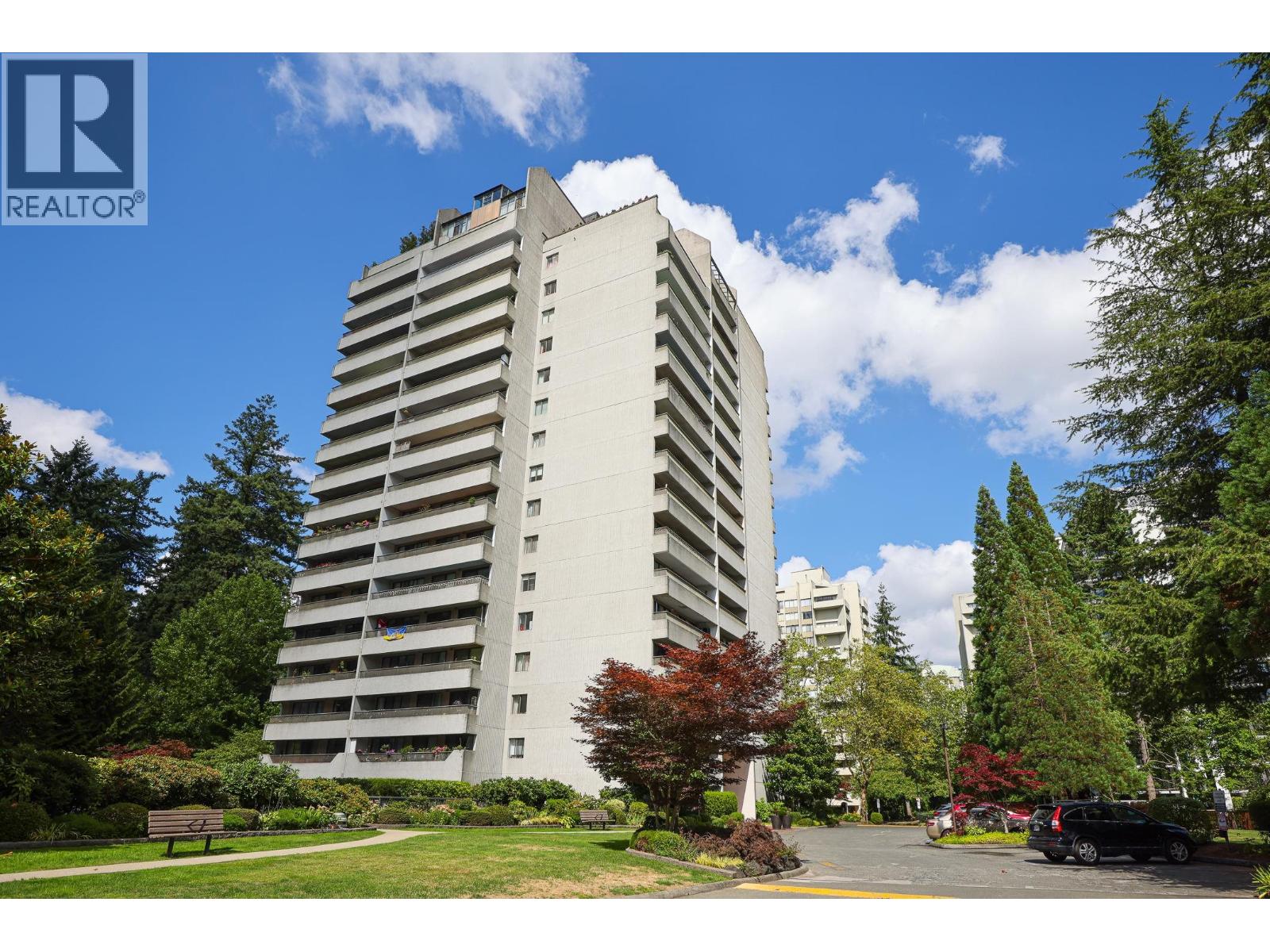 4134 Maywood Street Unit 302, Burnaby, BC V5H 4C9