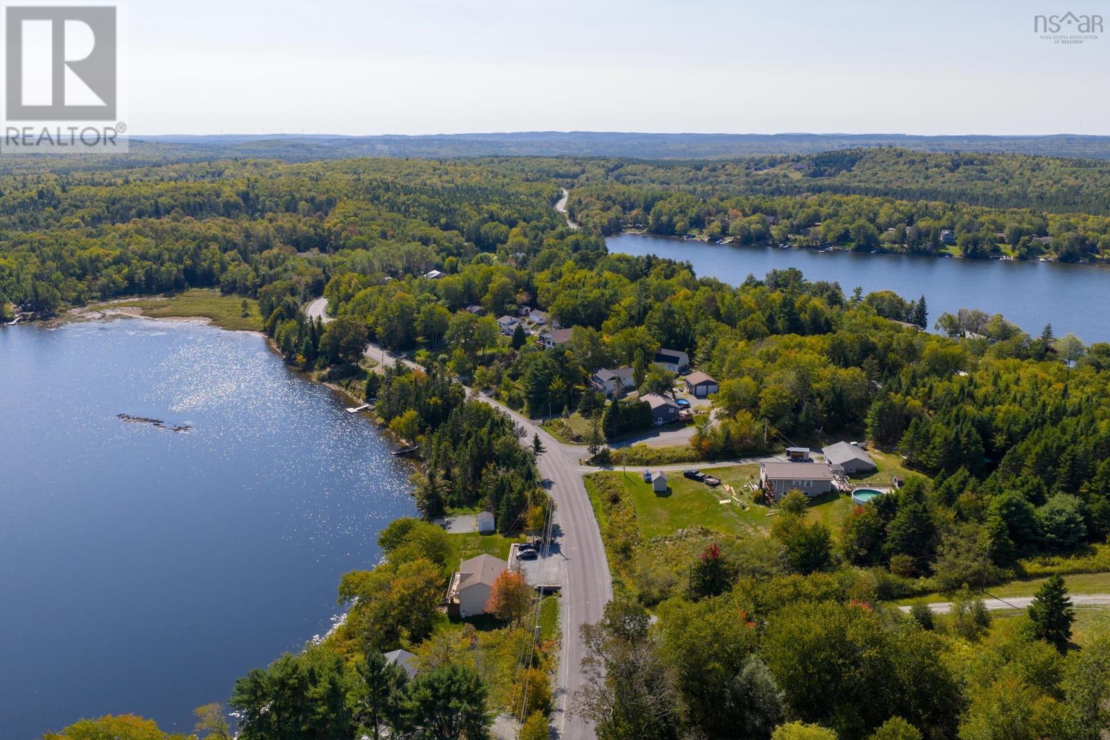 557 E Uniacke Rd, East Uniacke, NS B0N 1Z0
