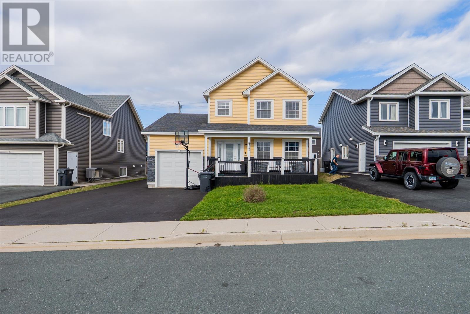 222 Elizabeth Dr, Paradise, NL A1L 1G5