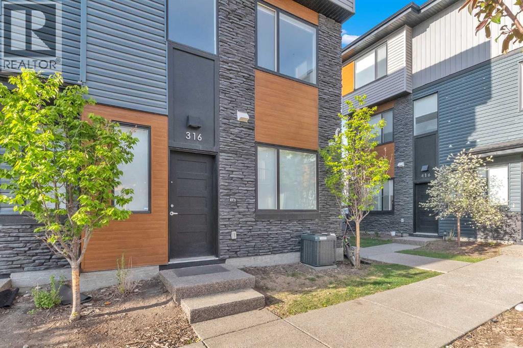 316 Corner Glen Cir NE, Calgary, AB T3N 2E1