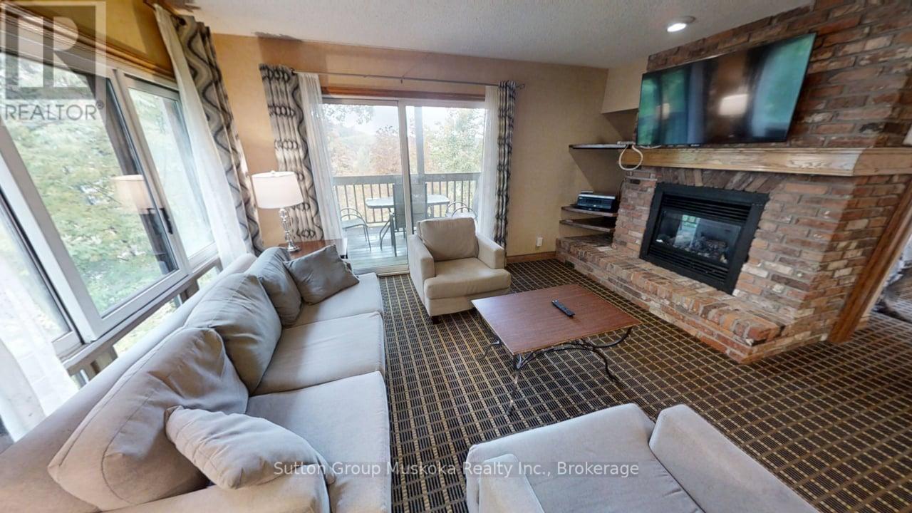 27-202 Golfview Unit Deerhurst Resort Dr, Huntsville, ON P1H 2E8