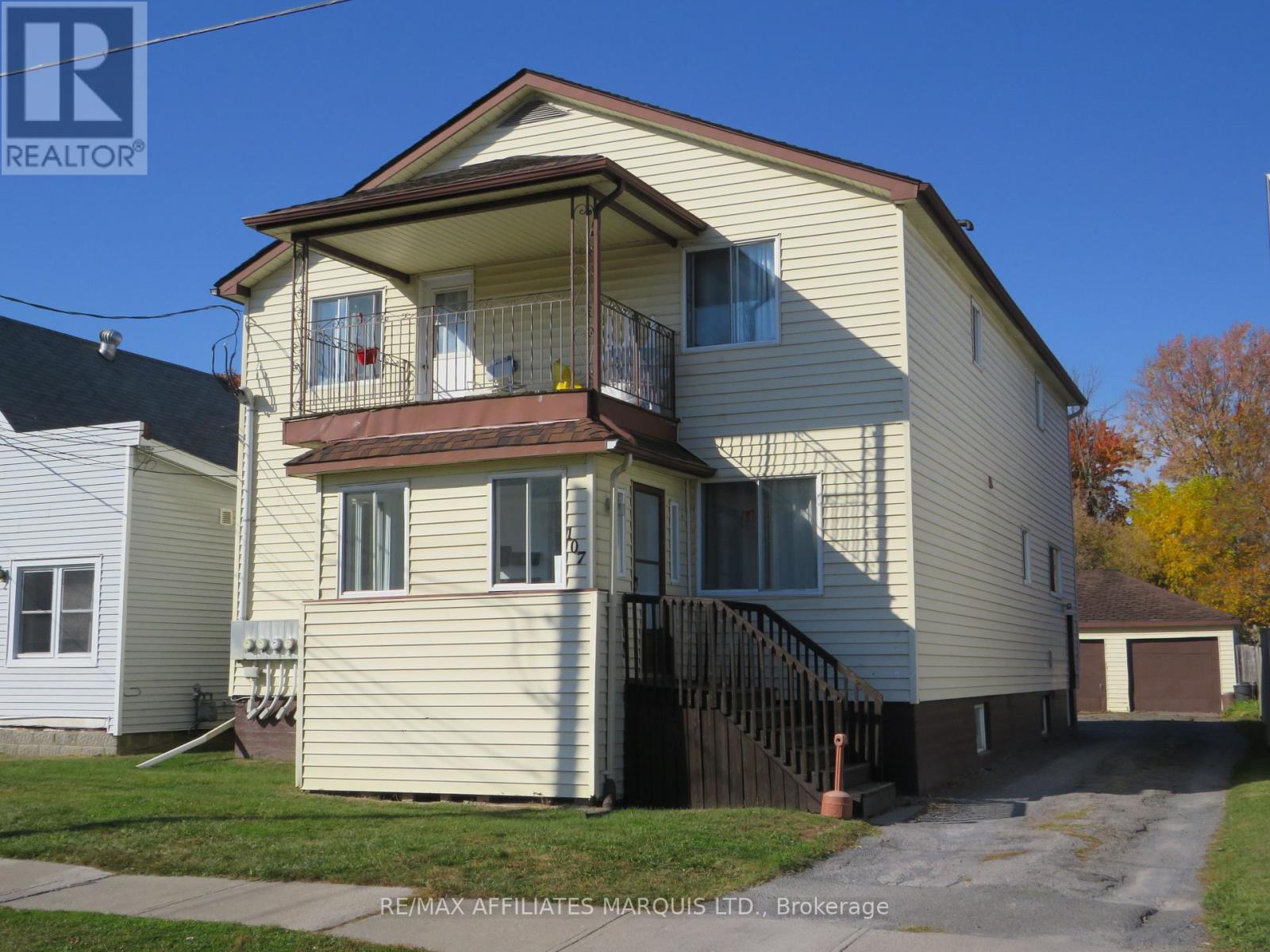107 Seventh St W, Cornwall, ON K6J 2Y1