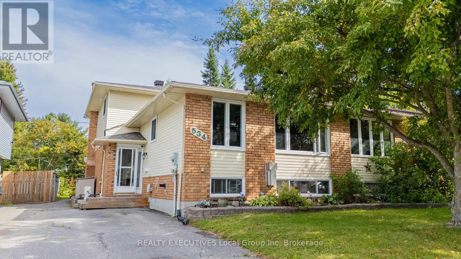 534 Bromley Ave, North Bay, ON P1B 9H6