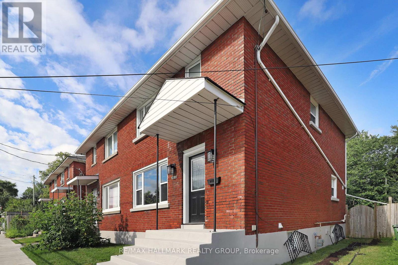 1108 Merivale Rd, Ottawa, ON K1Z 6B2