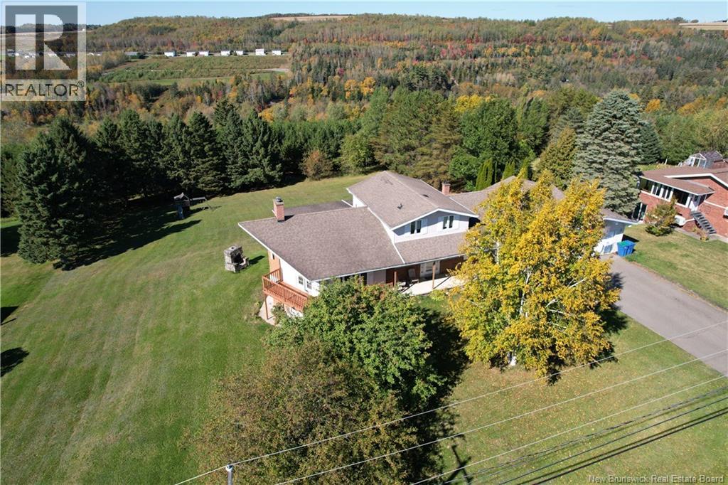 245 Beaulieu St, Grand-saultgrand Falls, NB E3Y 1E4