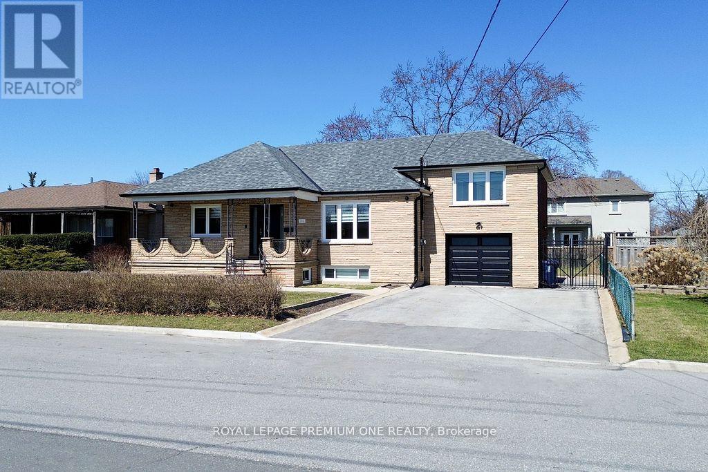 286 Waterloo Ave, Toronto Bathurst Manor, ON M3H 3Z8