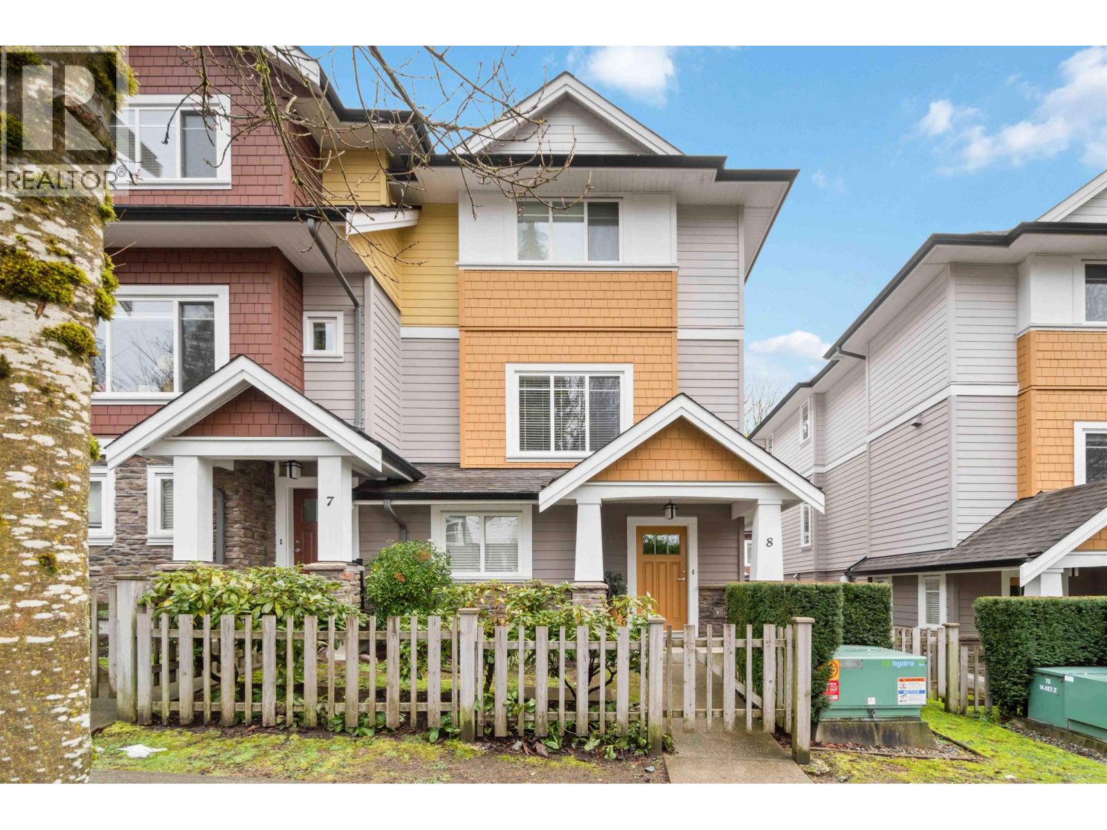 1219 Burke Mountain Street Unit 8, Coquitlam, BC V3B 3H6
