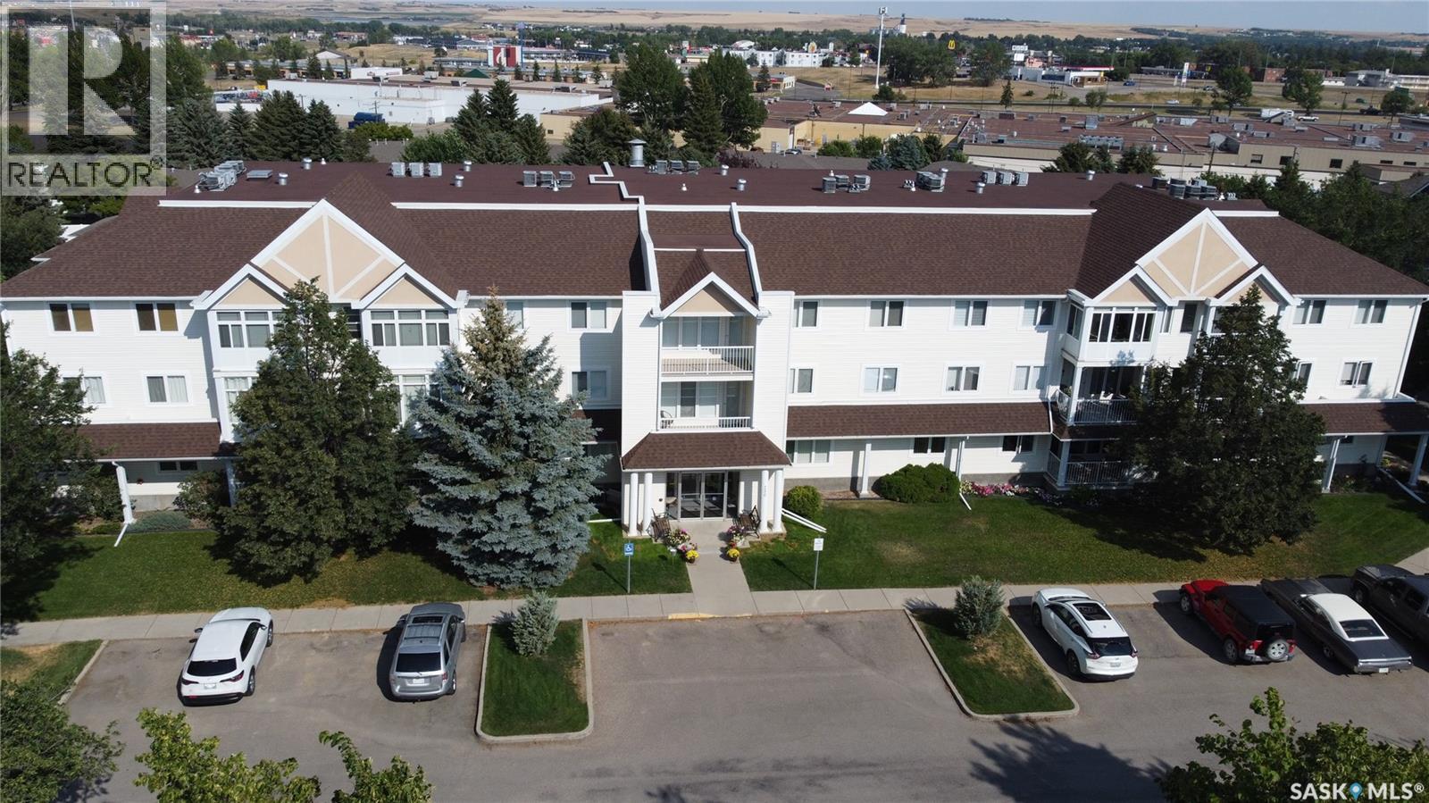 230 Lister Kaye Crescent Unit 307, Swift Current, SK S9H 0A2