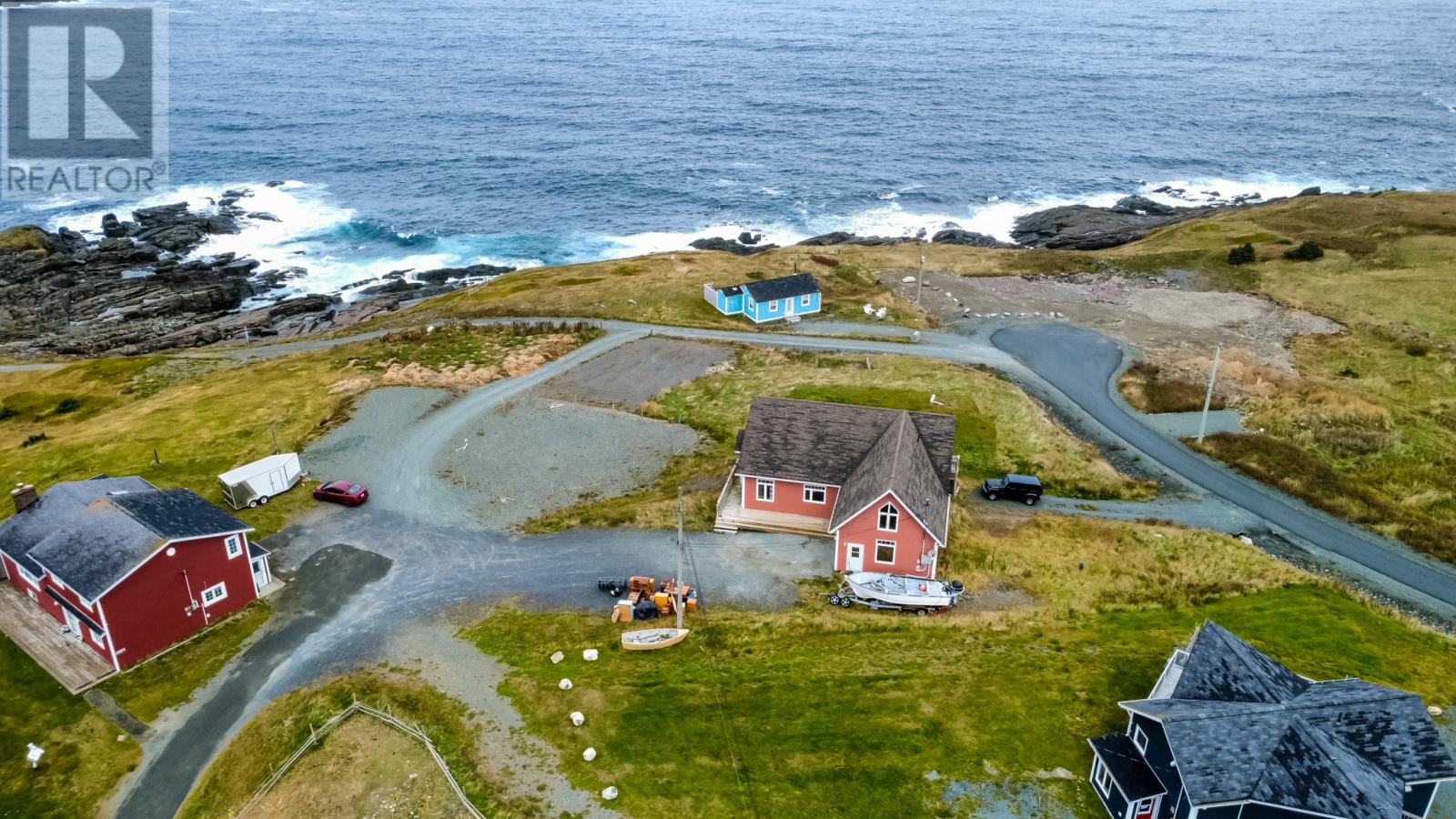 21 Bank Rd, Pouch Cove, NL A0A 3L0