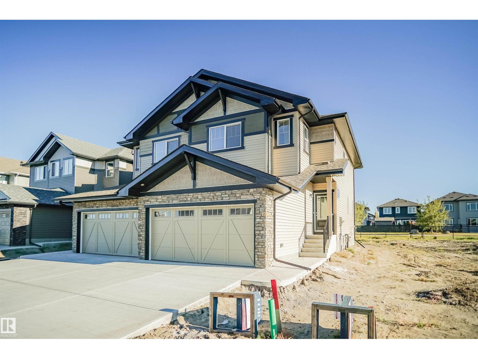 203 Savoy Cr, Sherwood Park, AB T8H 1A8