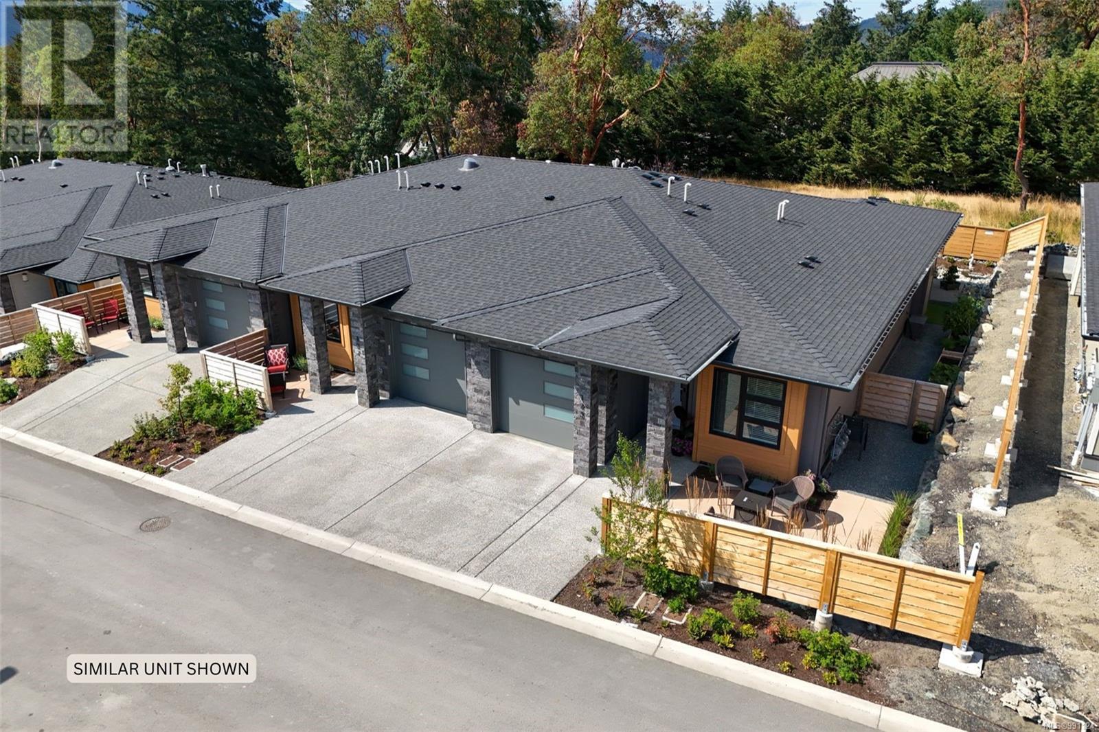 1234 Viewtop Rd Unit 103 Rd, Duncan, BC V9L 0H7