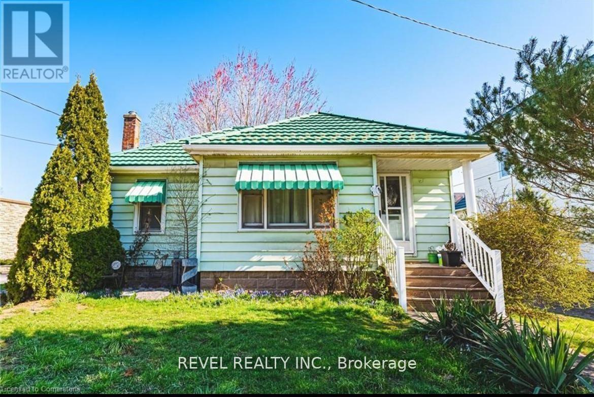 80 Livingston Ave, Grimsby, ON L3M 1L5