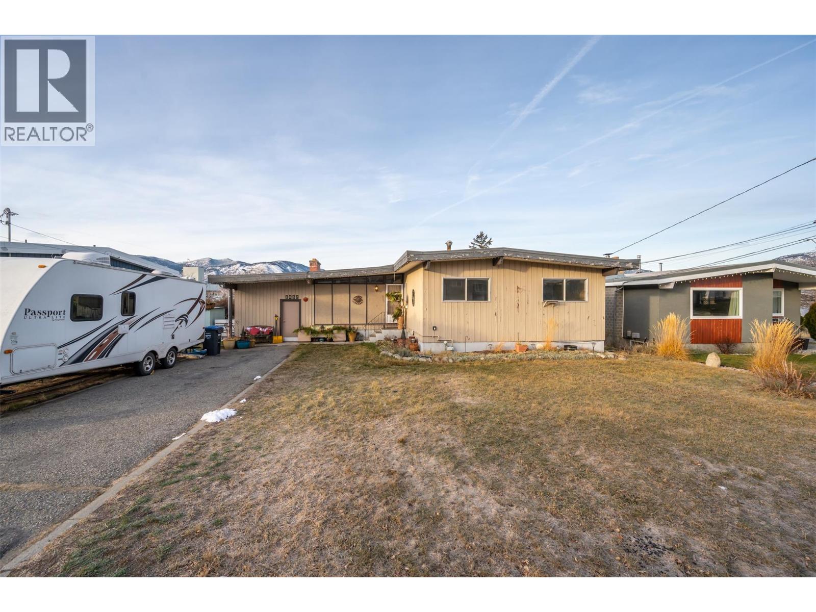 1467 Carmi Dr, Penticton, BC V2A 4R9