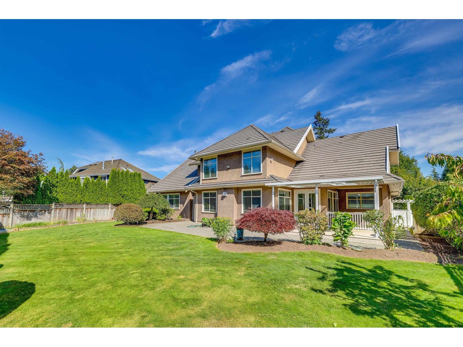 133 Street Unit 2323, Surrey, BC V4A 9T7