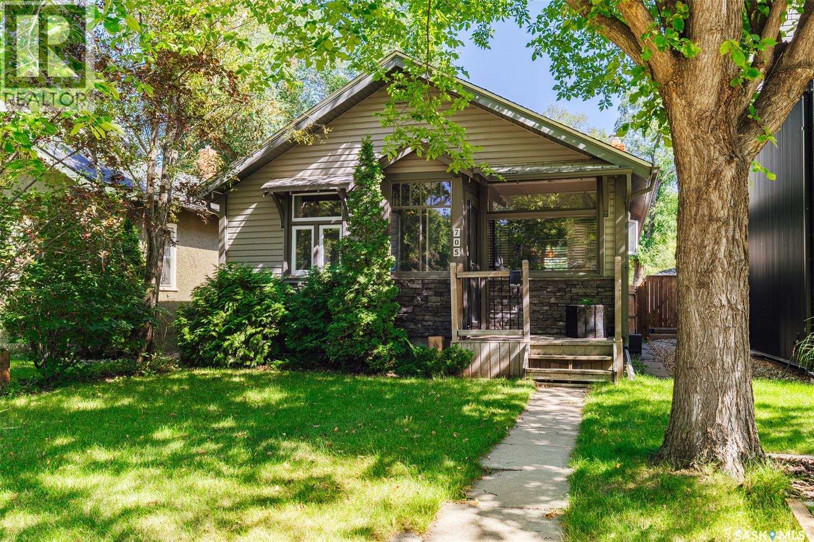 705 Albert Ave, Saskatoon, SK S7N 1G8