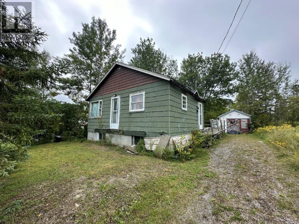 152 First St, Nipigon, ON P0T 2J0