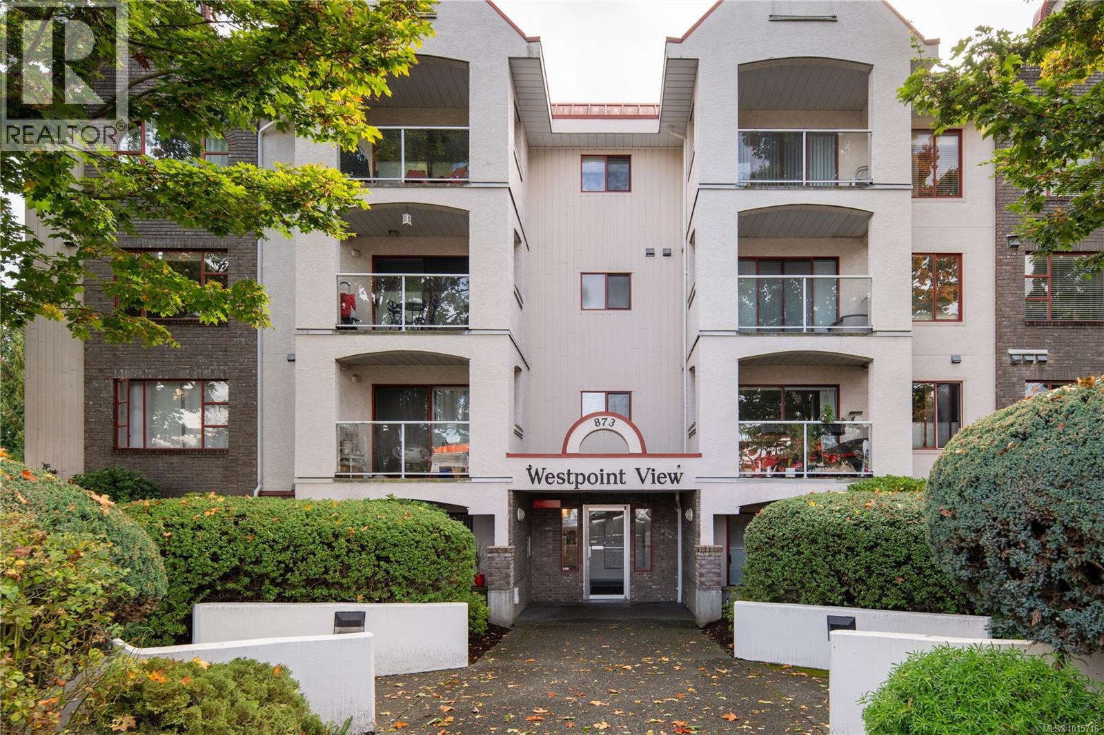 873 Esquimalt Rd Unit 107 Rd, Esquimalt, BC V9A 3M5
