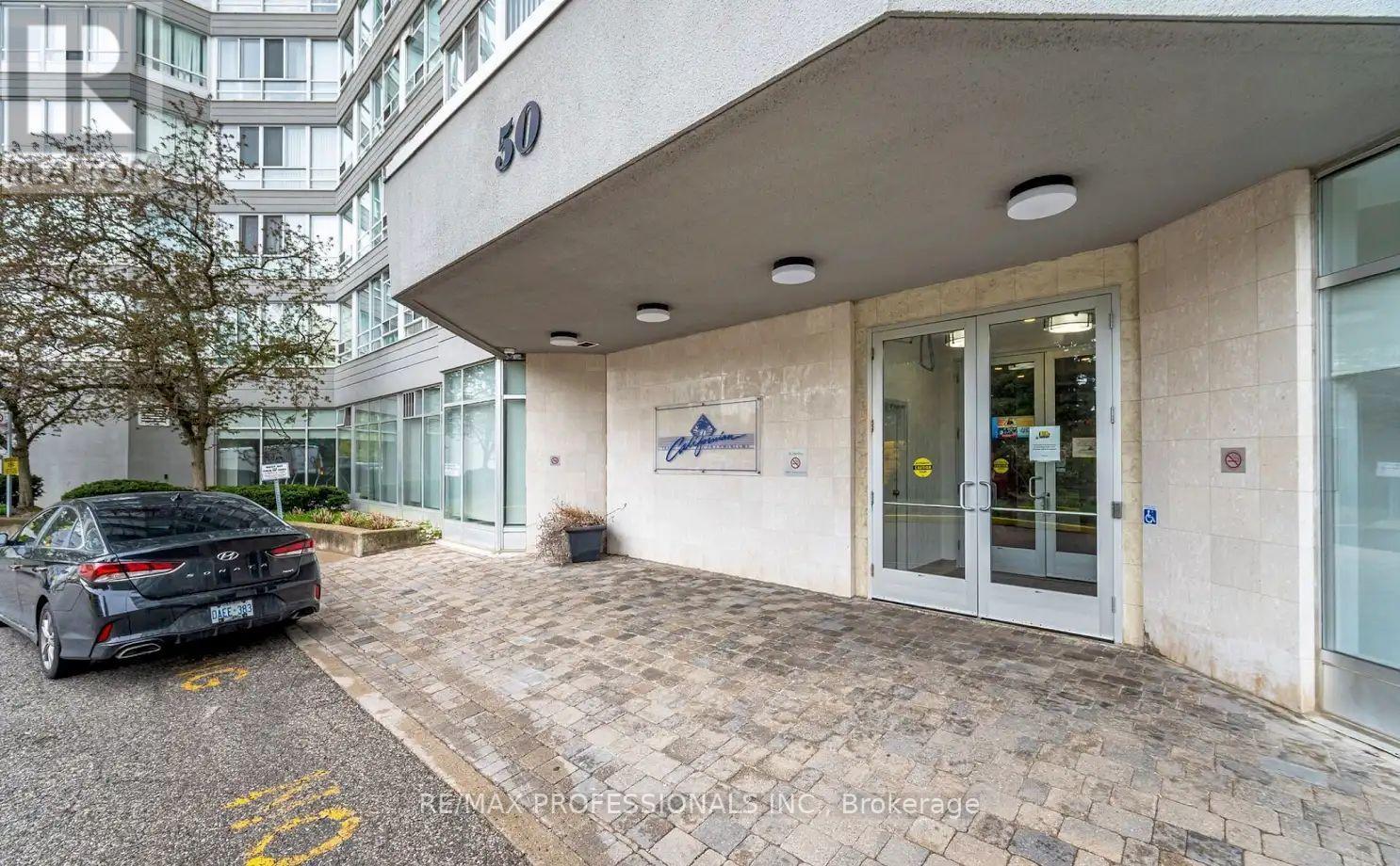 1502 50 Kingsbridge Garden Cir, Mississauga, ON L5R 1Y2