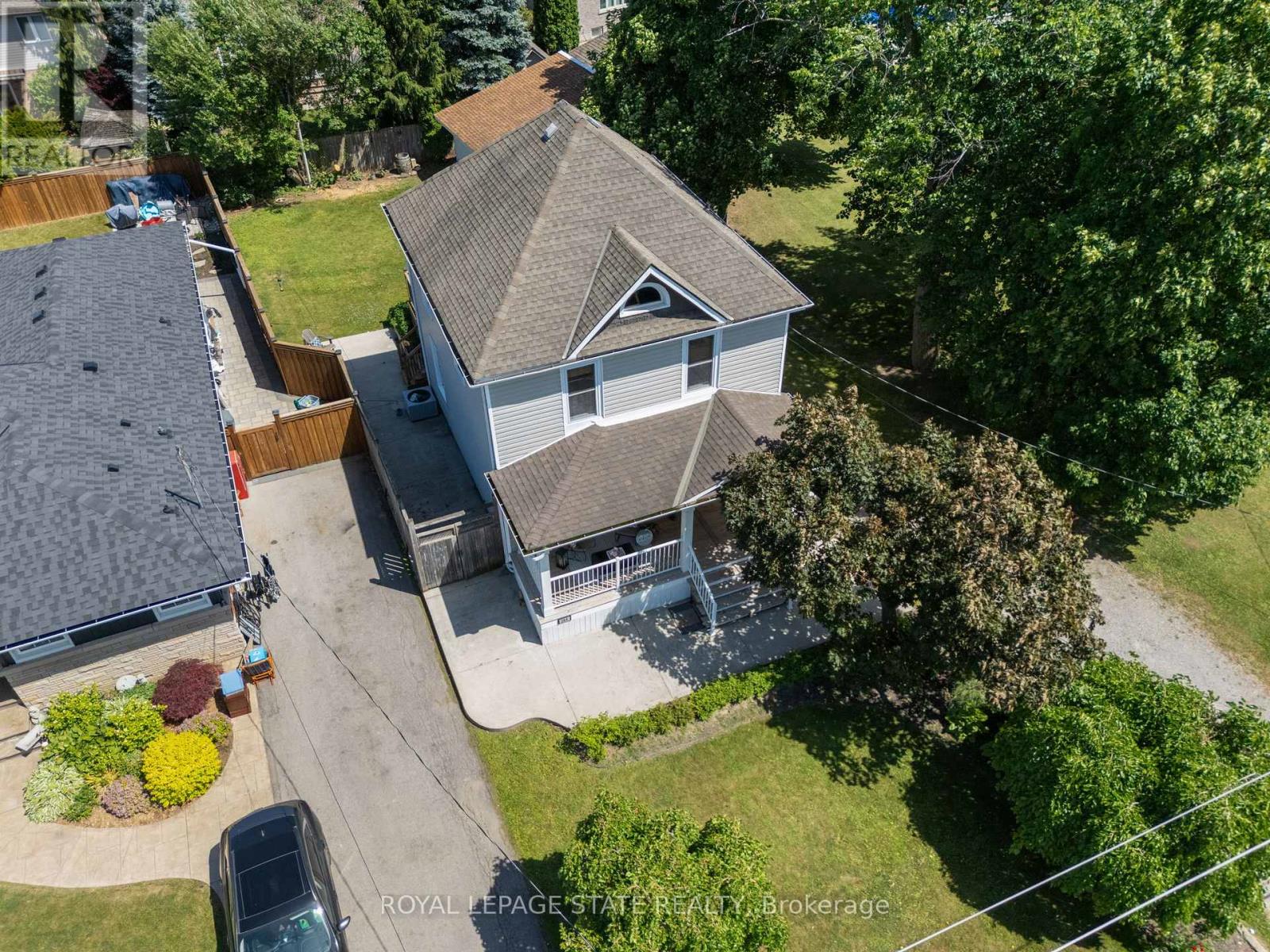 264 Winona Rd, Hamilton, ON L8E 5L3