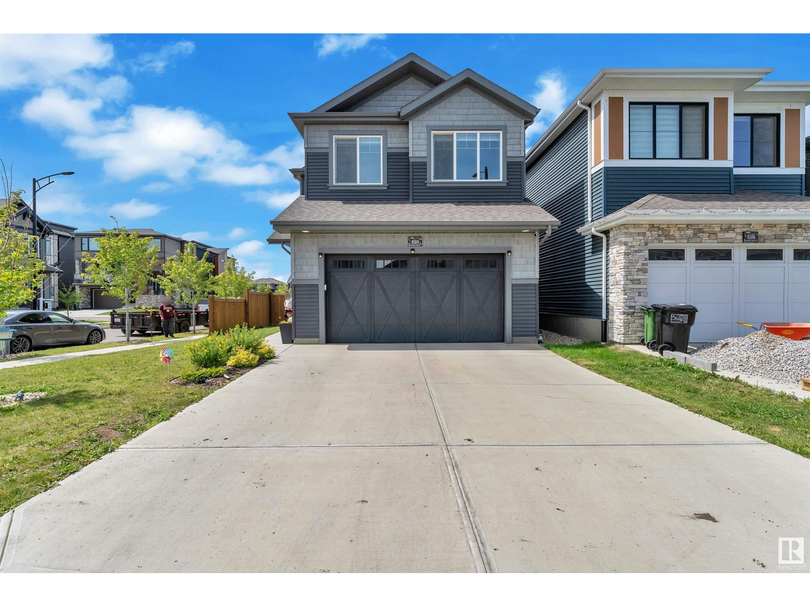 4104 Hawthorn Co SW, Edmonton, AB T6X 2Y8