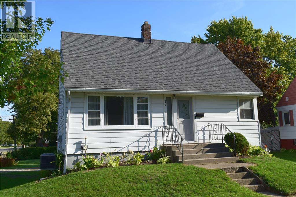 1024 Brenchley St, Sarnia, ON N7S 1R4