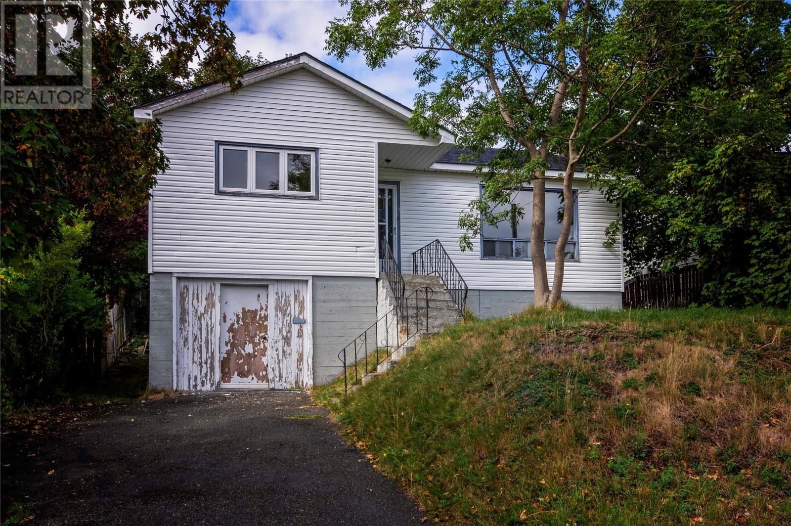 9 Symonds Ave, St. John's, NL A1E 3A1