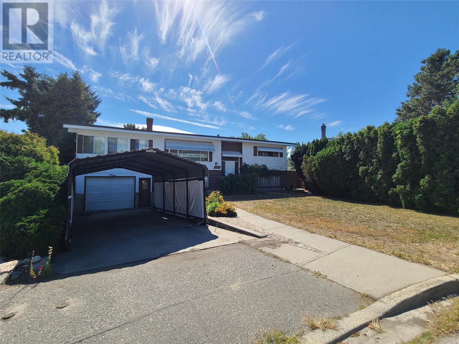 766 Coopland Cres, Kelowna, BC V1Y 2V1