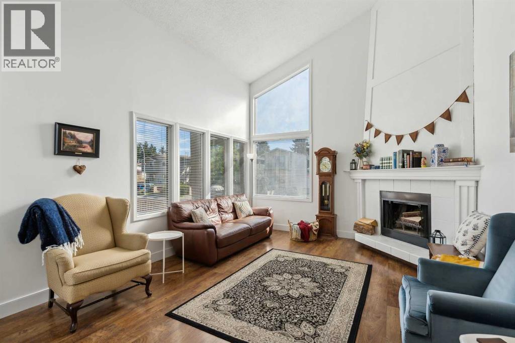 311 Fonda Way SE, Calgary, AB T2A 5W1