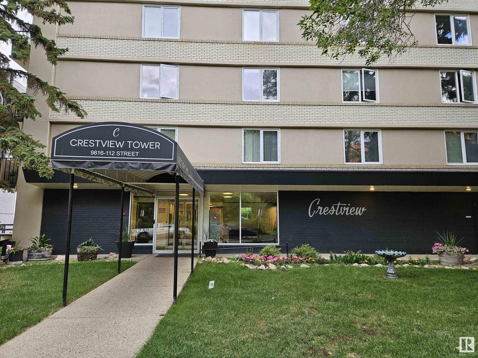 9816 112 Street Northwest #1403, Edmonton, AB T5K 1L5