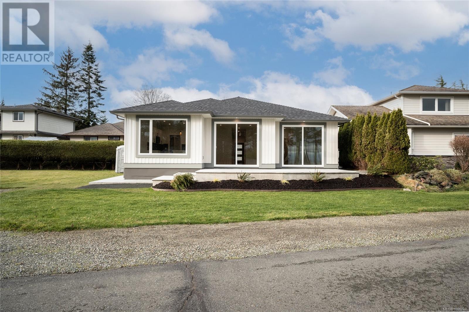 91 Dahl Rd Unit 3 Rd, Campbell River, BC V9W 1T4