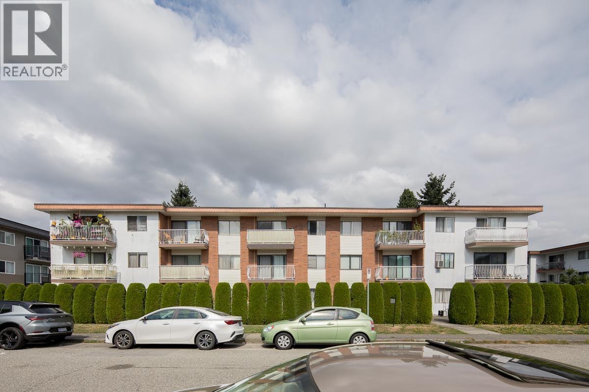 5127 Irving Street Unit 106, Burnaby, BC V5H 1T6