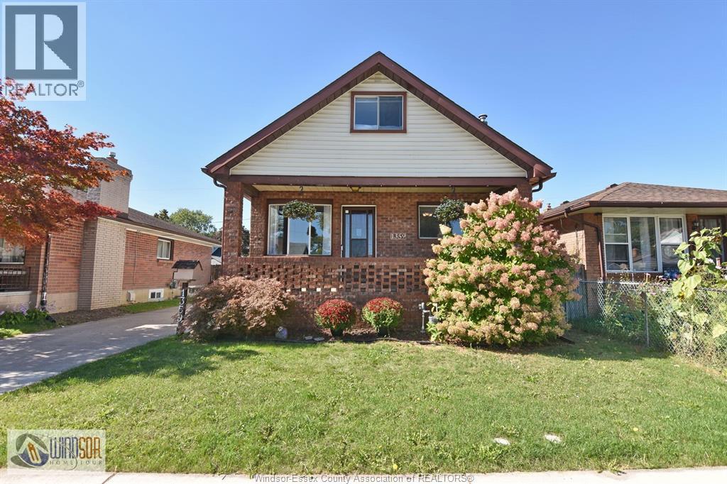 1359 Ellrose, Windsor, ON N8Y 3X2