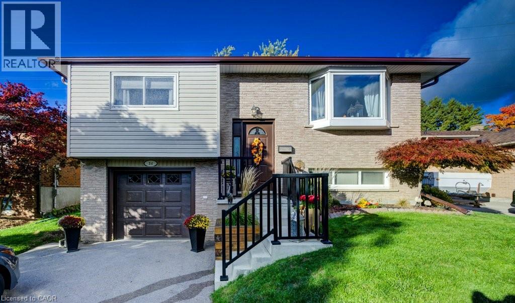34 Willow Green Ct, Kitchener, ON N2N 1W6