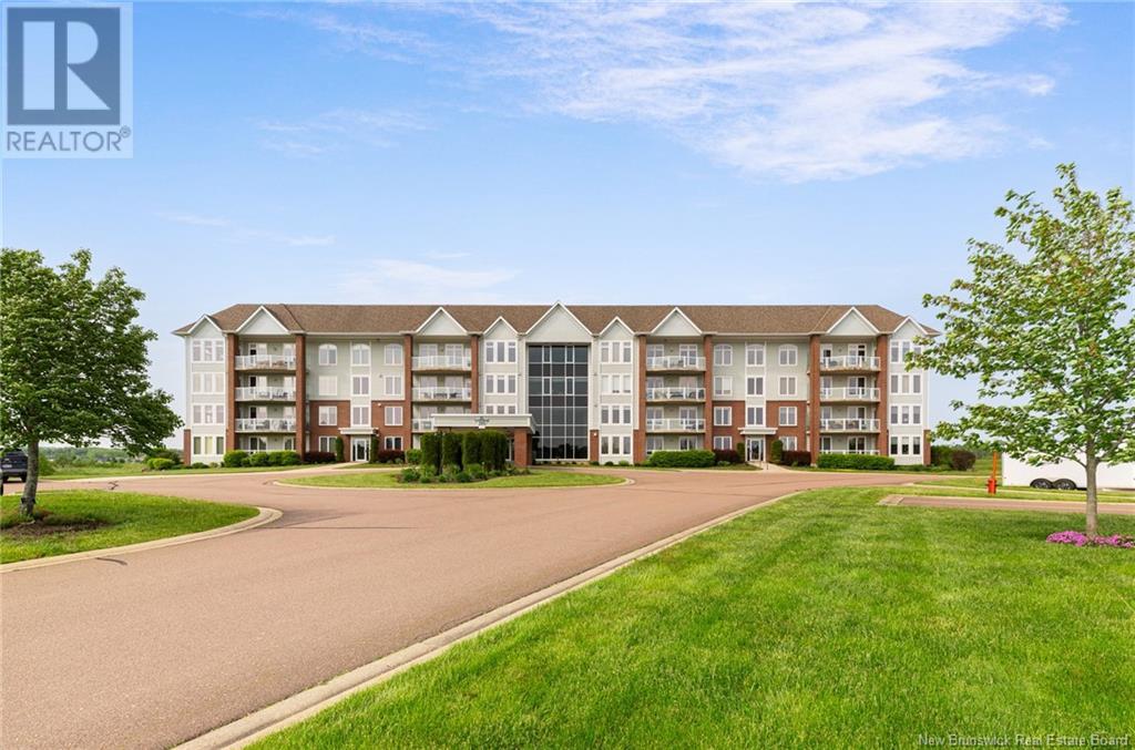 185 Royal Oaks Boulevard Unit 110, Moncton, NB E1H 2P7