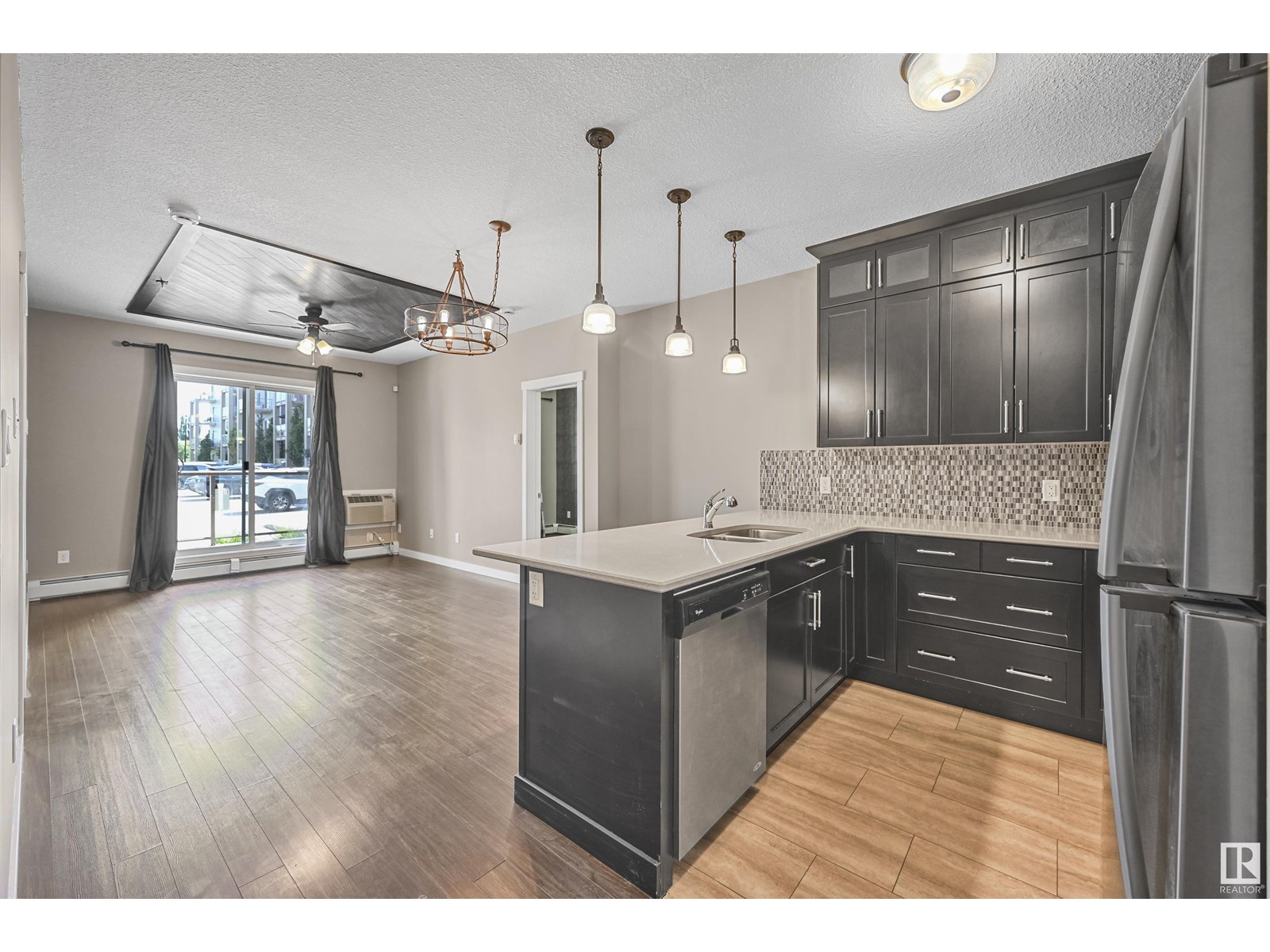 812 Welsh Drive South West #108, Edmonton, AB T6X 1Y7